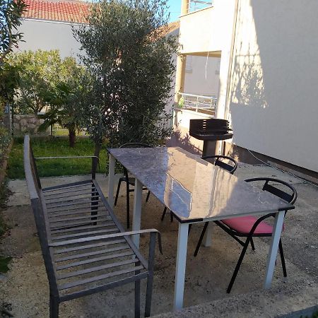 Monoliza Apartment Utjeha Exterior photo